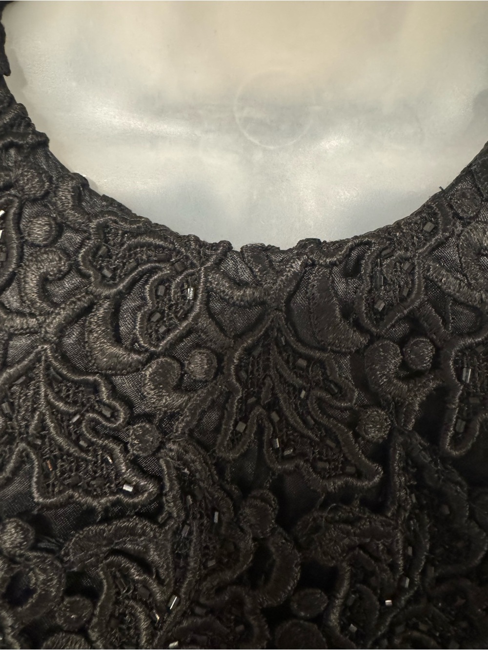 Carmen Marc Valvo Embellished Beaded Top - Picture 11 of 12